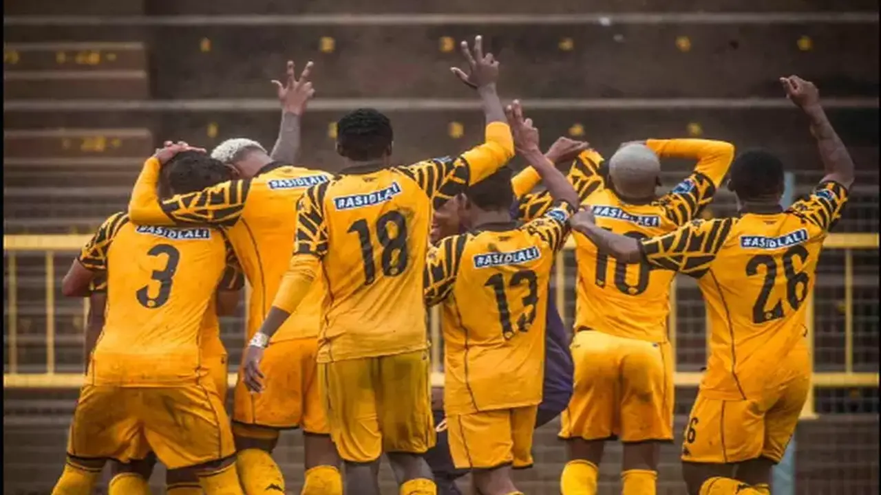 كايزر تشيفز يكشف استراتيجية المواجهة الحاسمة مع الزمالك قبل المباراة مصيرية